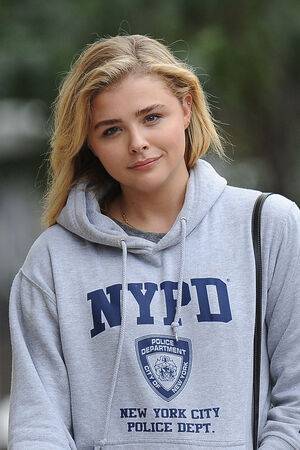 Chloë Grace Moretz / chloegmoretz / https: Nude Leaks - Fapello - #26