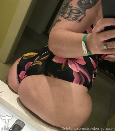 Strawberryvixxxen / strawberryvixxxen Nude Leaks OnlyFans - TheFap - #4