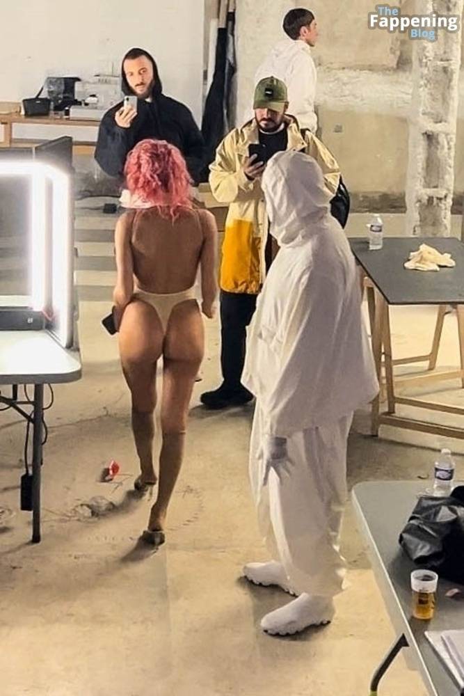 Bianca Censori Flashes Her Nude Boobs in Paris (57 Photos) - #35