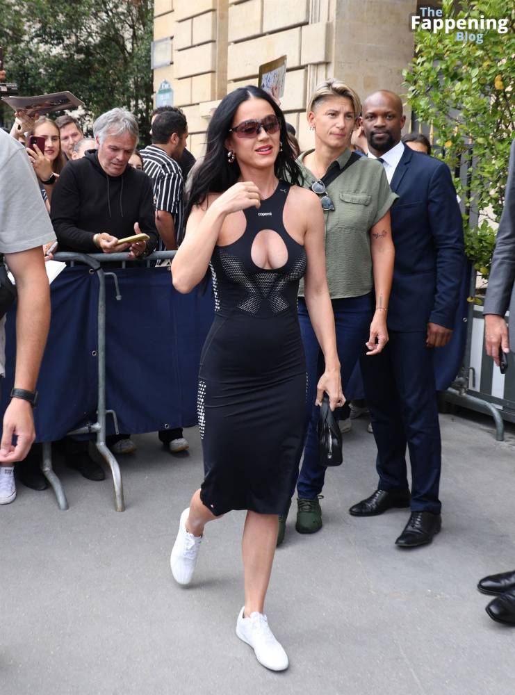 Katy Perry Shows Off Her Sexy Tits in Paris (45 Photos) - #6