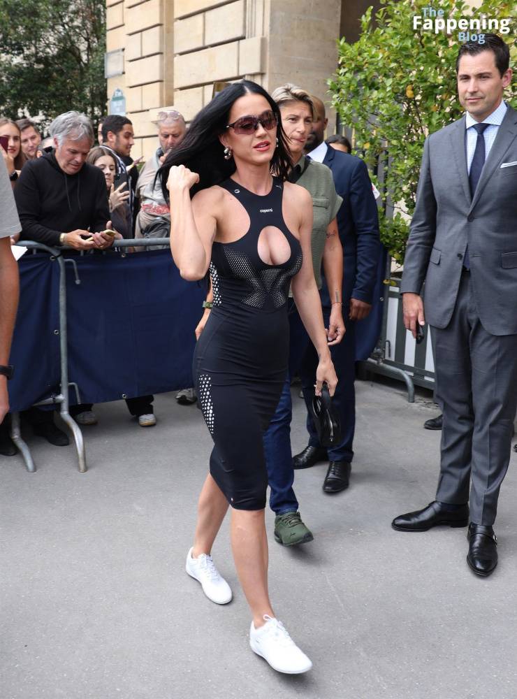 Katy Perry Shows Off Her Sexy Tits in Paris (45 Photos) - #7