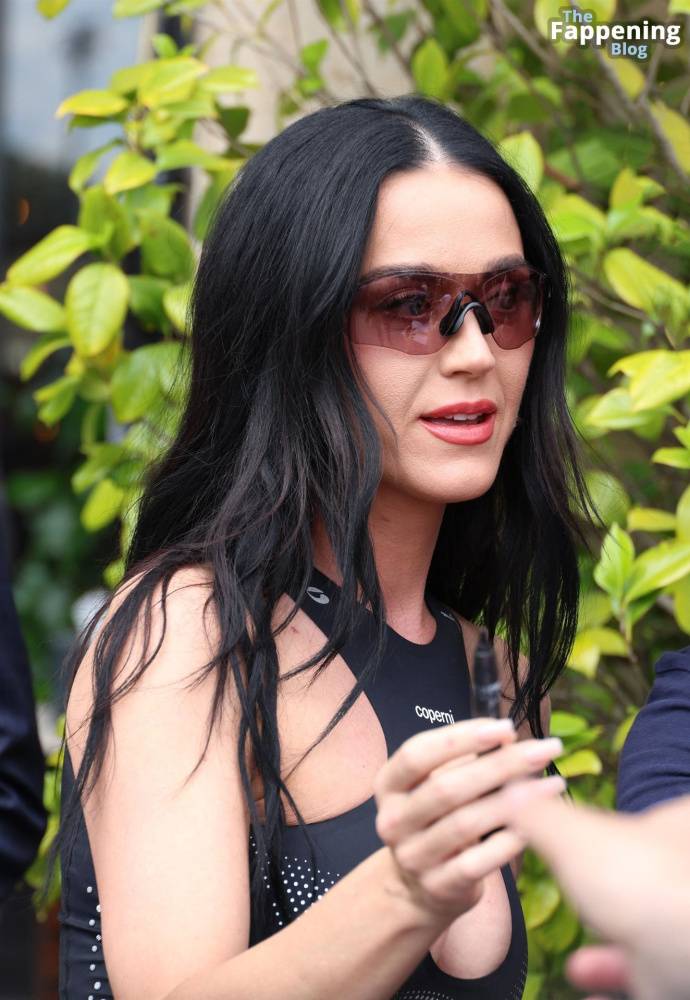 Katy Perry Shows Off Her Sexy Tits in Paris (45 Photos) - #8