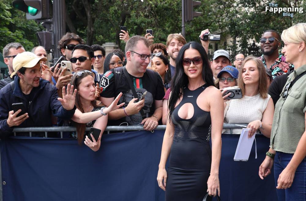 Katy Perry Shows Off Her Sexy Tits in Paris (45 Photos) - #12