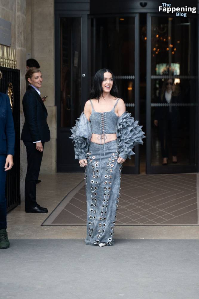 Braless Katy Perry Leaves Crillon Hotel For Dinner in Paris (120 Photos) - #86