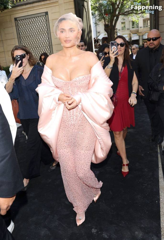 Kylie Jenner Displays Her Sexy Boobs at the Schiaparelli Fashion Show in Paris (25 Photos) - #9