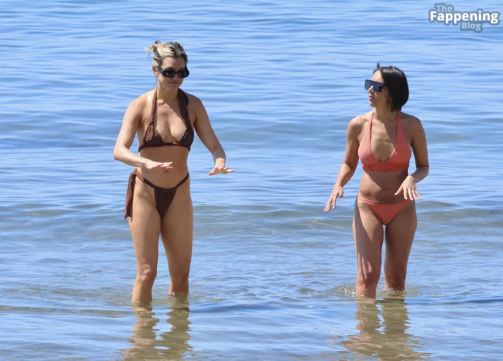 Janette Manrara & Ashley Roberts Laugh and Joke on the Beach in Marbella (74 Photos) - #5