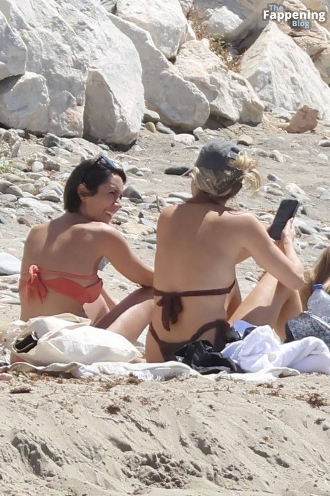 Janette Manrara & Ashley Roberts Laugh and Joke on the Beach in Marbella (74 Photos) - #21