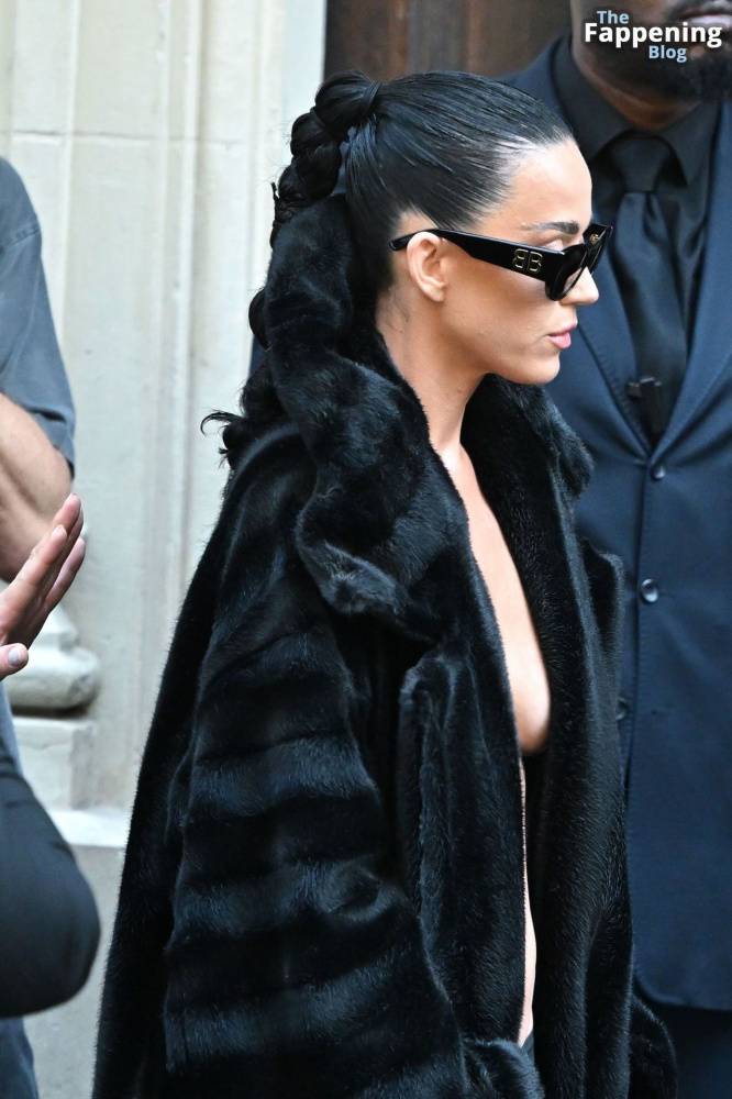 Katy Perry Displays Her Sexy Tits in Paris (78 Photos) - #43