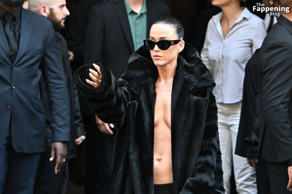 Katy Perry Displays Her Sexy Tits in Paris (78 Photos) - #32