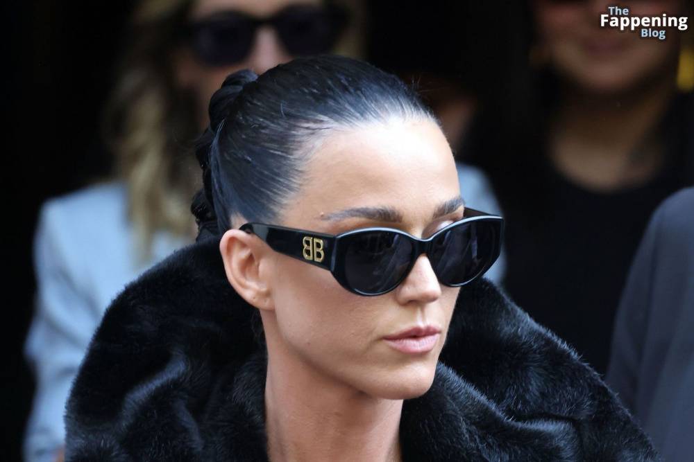 Katy Perry Displays Her Sexy Tits in Paris (78 Photos) - #22