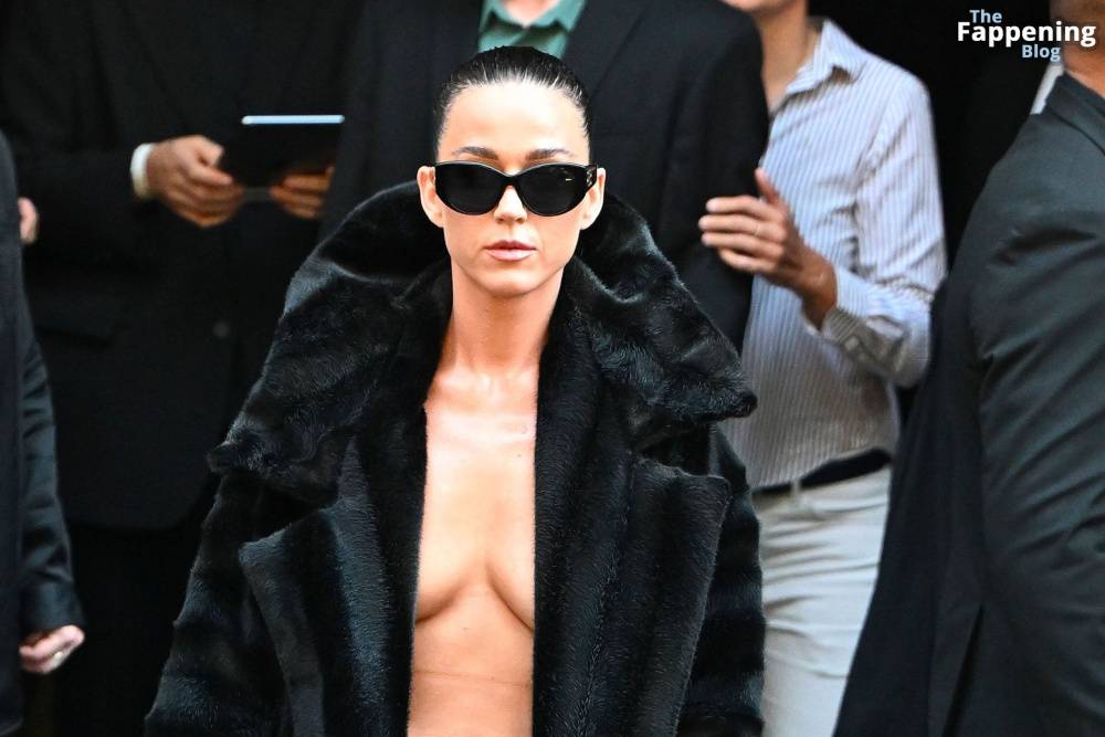 Katy Perry Displays Her Sexy Tits in Paris (78 Photos) - #17