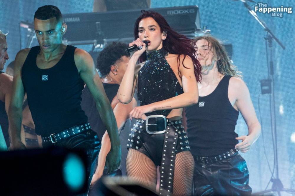 Dua Lipa Stuns on Stage at Glastonbury (35 Photos) - #3