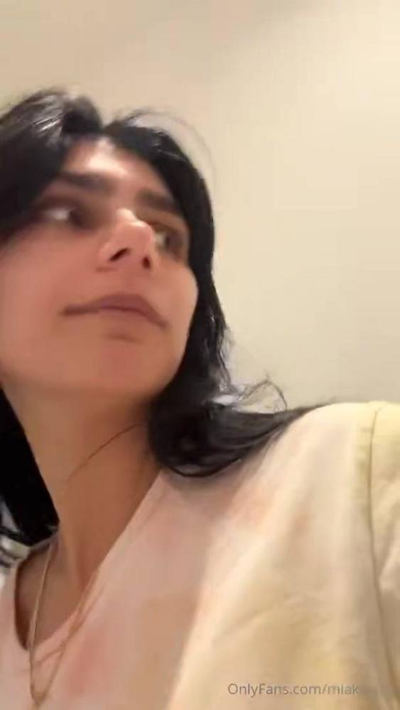 Mia Khalifa Nude Bathroom OnlyFans Livestream Leaked - #20