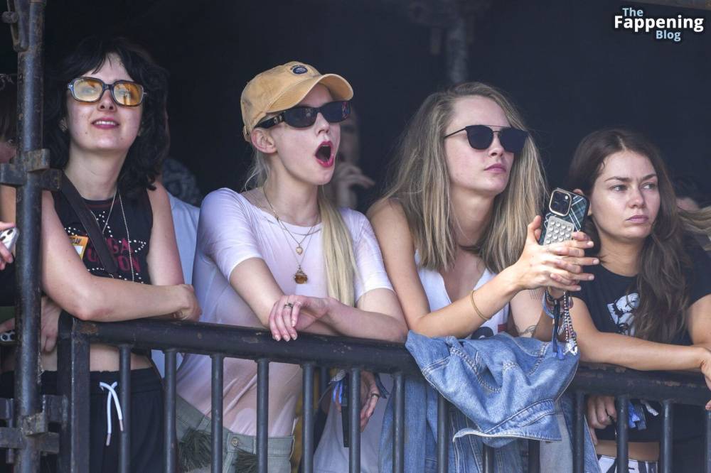 Anya Taylor-Joy Stuns in a Wet T-Shirt at Glastonbury Festival (27 Photos) - #4