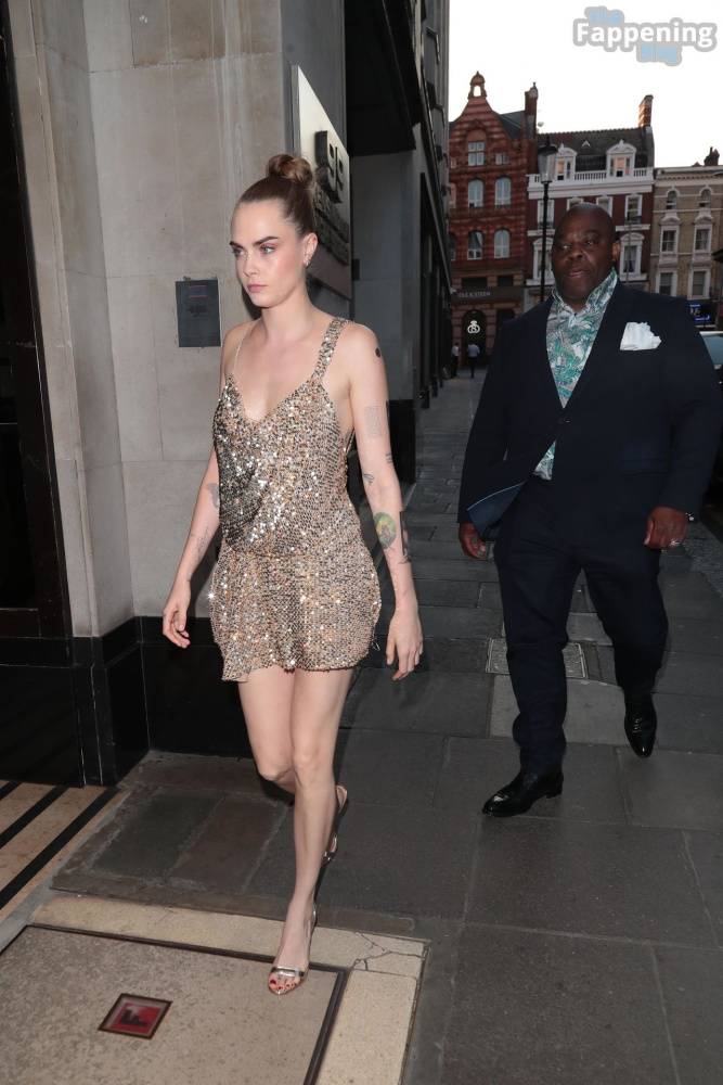 Cara Delevingne Flaunts Her Sexy Legs in London (23 Photos) - #1