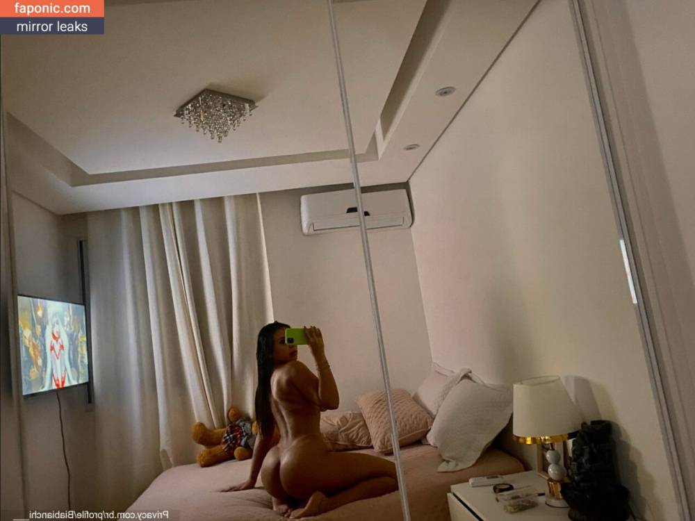 Beatriz Bianchi aka biahbianchi Nude Leaks - #1