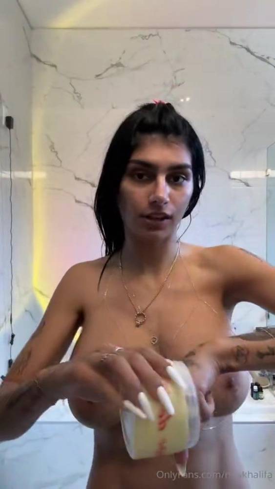 Mia Khalifa Nude Bathroom Livestream OnlyFans Video Leaked - #3