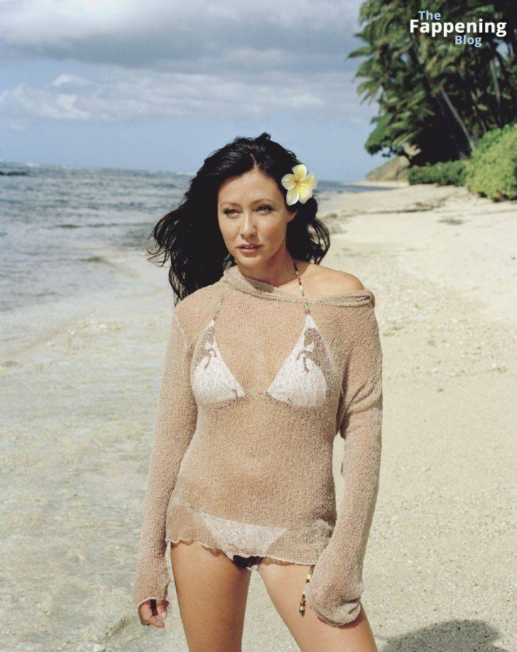 Shannen Doherty Nude & Sexy Collection (45 Photos) - #21