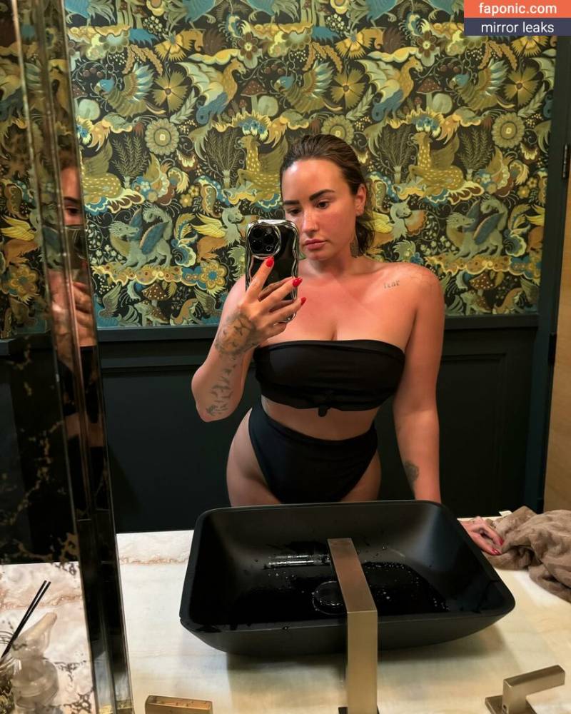 Demi Lovato aka ddlovato Nude Leaks OnlyFans - #3