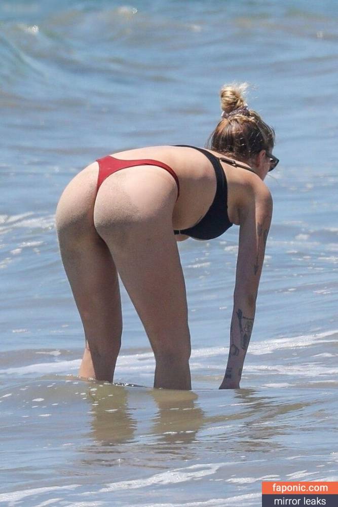 Ireland Baldwin aka chloebaldwin... aka irelandbasingerbaldwin Nude Leaks OnlyFans - #12