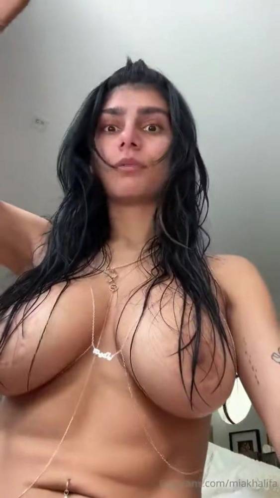 Mia Khalifa Nude Topless Livestream OnlyFans Video Leaked - #4