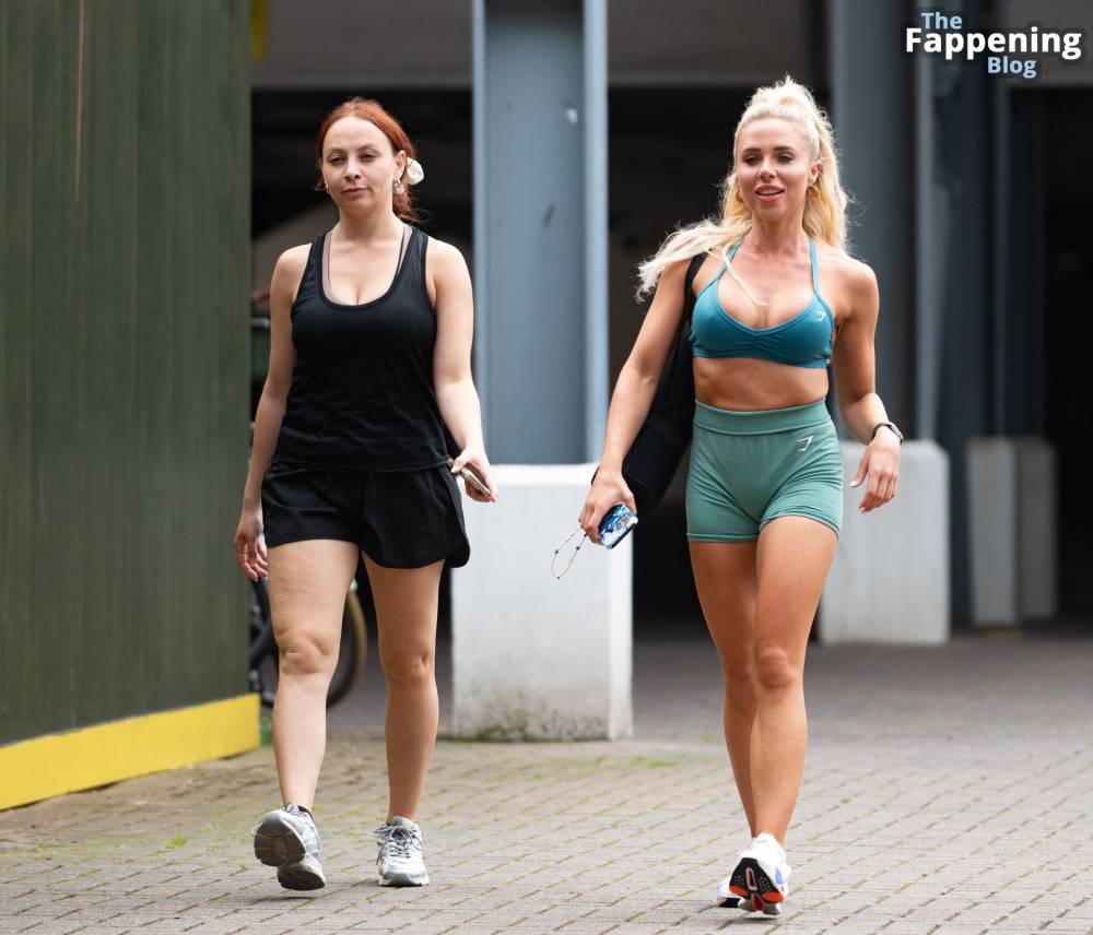 Gabby Allen Flaunts Her Toned Body While Out in Hackney Wick (20 Photos) - #3