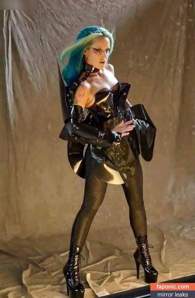 Alissa White-Gluz aka AlissaWhiteGluz Nude Leaks Patreon - #12