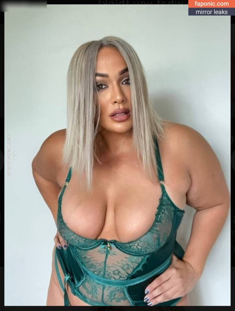 Lina Fanene aka Nia Jax aka linafanene Nude Leaks - #3