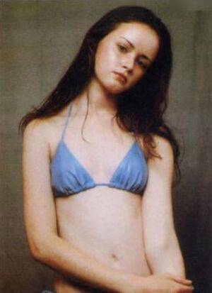 Alexis Bledel / alexisbledelofficial Nude Leaks - Fapello - #2