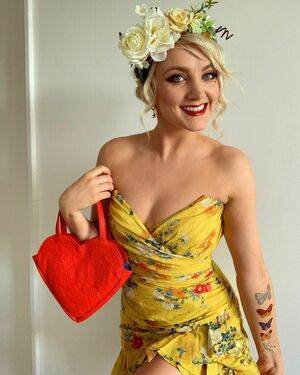 Evanna Lynch / Luna Lovegood Reportedly / evannalynch Nude Leaks - Fapello - #17