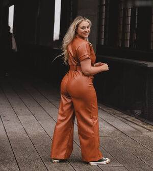 Iskra Lawrence / iskra Nude Leaks - Fapello - #13