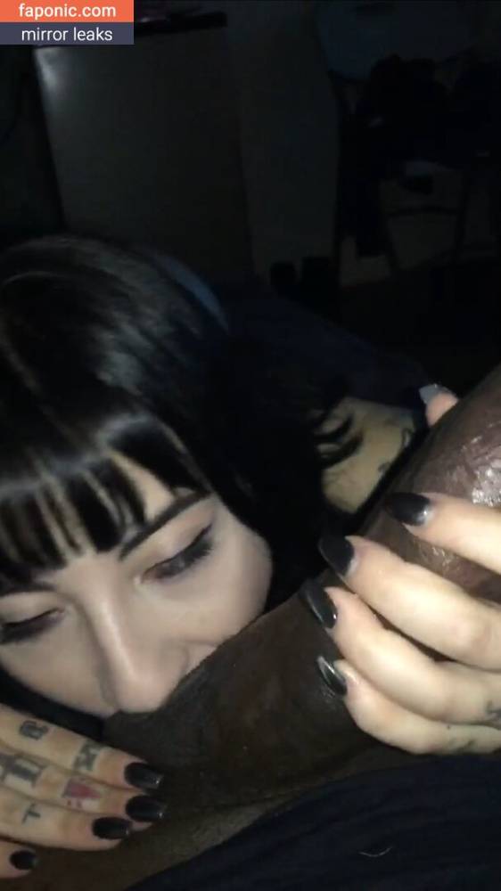 Charlotte Sartre aka gothcharlotte Nude Leaks OnlyFans - #20