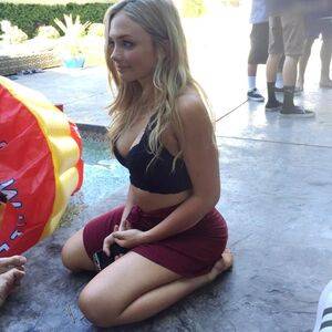 Natalie Alyn Lind / nataliealynlind / natalynlind Nude Leaks - Fapello - #28