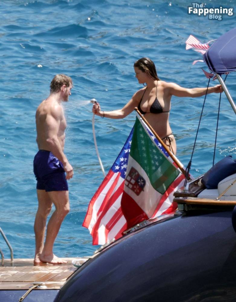 Nina Agdal & Logan Paul Celebrate July the 4th Independence Day in Capri (45 Photos) - #22