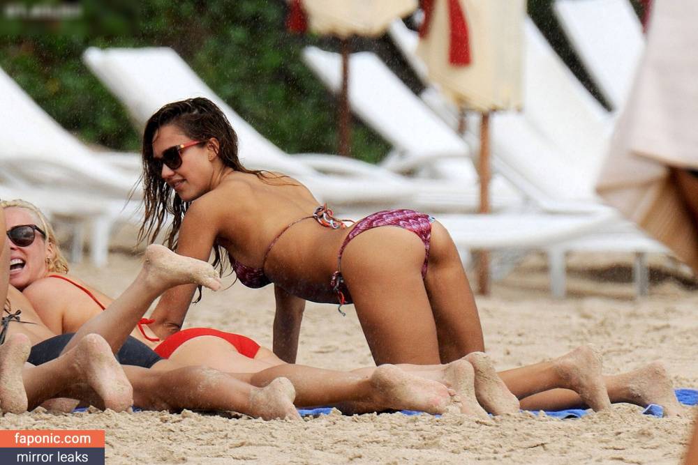 Jessica Alba aka jessicaalba Nude Leaks - #3