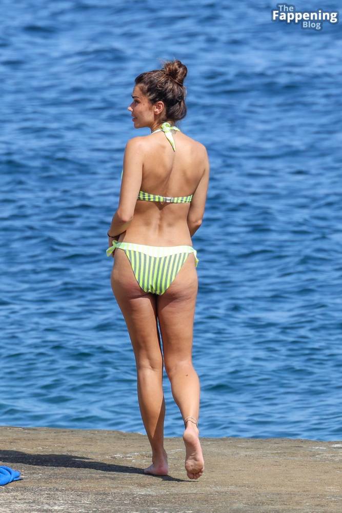 Lara Alvarez Shows Off Her Sexy Bikini Body in Palma de Mallorca (15 Photos) - #4