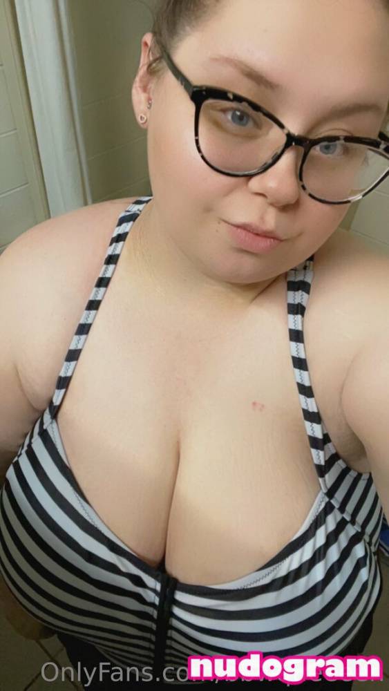 Bbwqueeeen / bbwqueeeen Nude Leaks OnlyFans - TheFap - #20