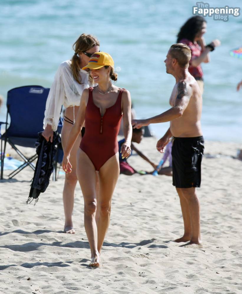 Alessandra Ambrosio Hits the Beach to Play Volleyball in LA (57 Photos) - #10