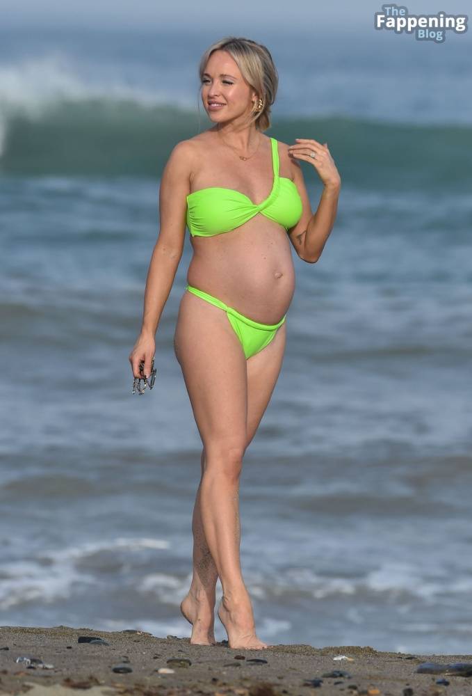 Jorgie Porter Shows Off Her Baby Bump Out on the Beach During Her Holiday in Spain (36 Photos) - #14