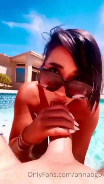 Annabgo Nude POV Poolside Blowjob OnlyFans Video Leaked - #8