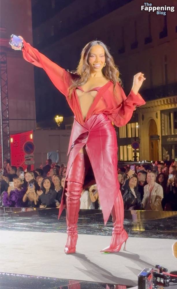 Anitta Looks Hot on the Catwalk at the L’Oréal Fashion Show During Paris Fashion Week (38 Photos) - #10