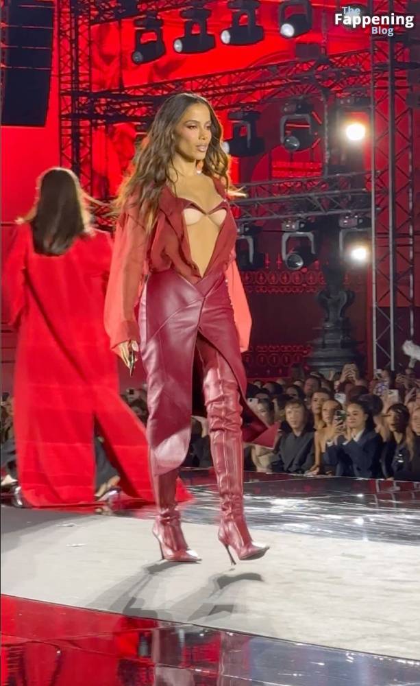 Anitta Looks Hot on the Catwalk at the L’Oréal Fashion Show During Paris Fashion Week (38 Photos) - #7