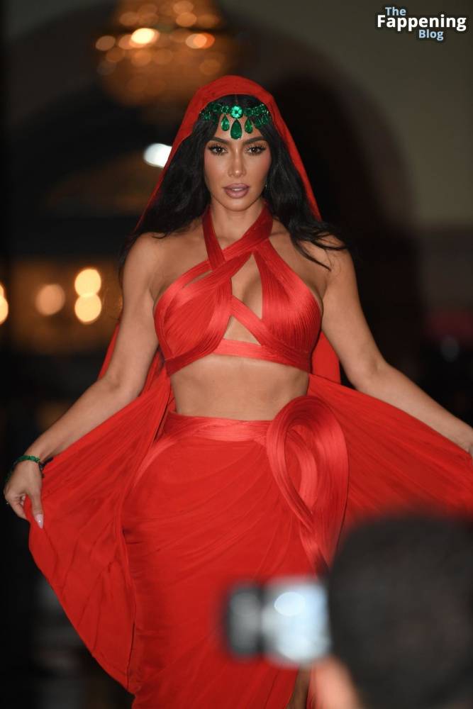 Kim Kardashian Stuns in a Red Dress in Mumbai (33 Photos) - #main