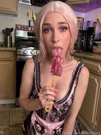 Rileyrosez Leaked Nude OnlyFans - #main