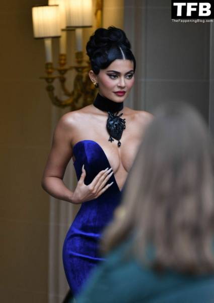 Busty Kylie Jenner Flaunts Her Deep Cleavage in Paris (54 Photos + Video) - Paris on modelfansclub.com