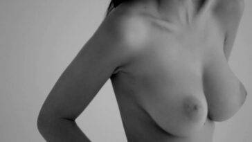 Emily Ratajkowski Treats Nude BTS photo Leaked - Usa on modelfansclub.com