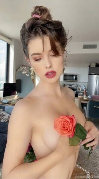Amanda Cerny Nude Valentines Onlyfans Set Leaked on modelfansclub.com