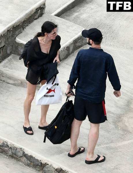 Courteney Cox Enjoys the Summer Holiday with Johnny McDaid in Positano on modelfansclub.com