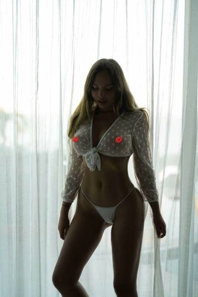 Veronica Bielik Nude Nipple Shirt Onlyfans Video Leaked on modelfansclub.com