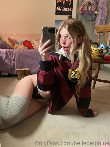 Belle Delphine Thong Ass Sonichu Selfie Onlyfans Set Leaked on modelfansclub.com